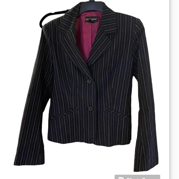 metrostyle Jackets & Blazers - MetroStyle lined blazer. Size 6